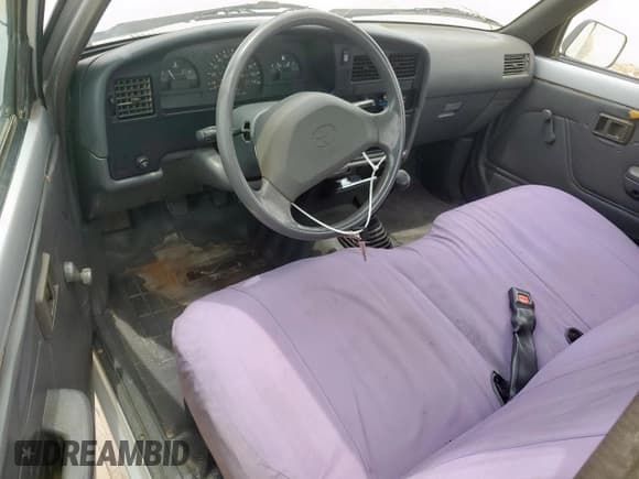 ✅ 1992 Toyota Pickup • VIN: 4TARN81A9NZ011107 • Лот: 59125725. Опубликован ранее на Copart с пробегом 190 647 миль. Бесплатный доступ к архиву аукционных продаж из США и подробный отчёт об истории автомобиля на DreamBid. Изображение 8.