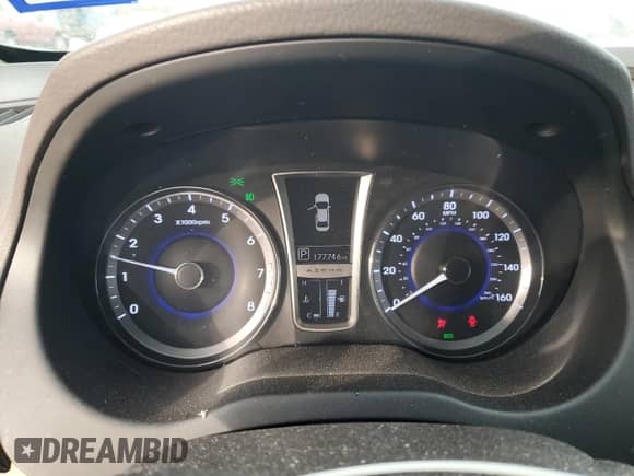 2012 Hyundai Azera с VIN KMHFG4JG7CA185540, выставлен на аукционе Copart как лот 88073395 с пробегом 177 746 миль миль и Списание • Salvage title. История ставок и продаж доступна на DreamBid. Изображение 9.