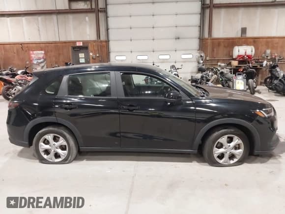 ✅ 2023 Honda HR-V LX • VIN: 3CZRZ2H30PM714607 • Lot: 43360169. Listed on IAAI with 35,999 mi. Free auction sales archive from the USA and detailed vehicle history report at DreamBid. Image 13.