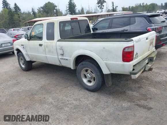 ✅ 2002 Ford Ranger XLT Off-Road • VIN: 1FTZR45U92PA24825 • Lot: 42860499. Wystawiony na IAAI z przebiegiem 167 398 mil. Bezpłatny archiwum sprzedaży aukcyjnych z USA i szczegółowy raport historii pojazdu na DreamBid. Zdjęcie 3.