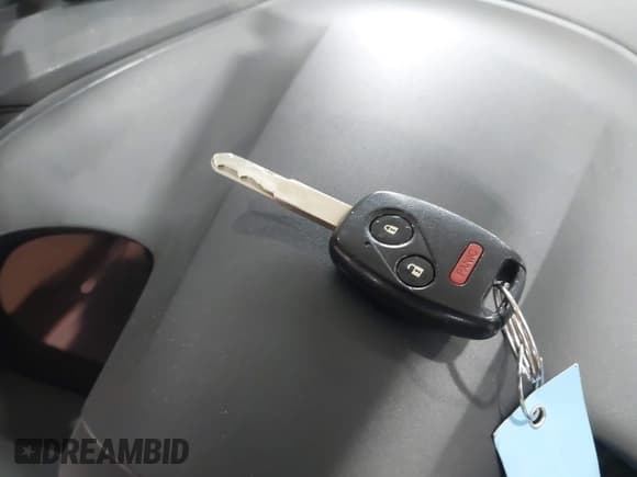 ✅ 2013 Honda CR-Z • VIN: JHMZF1C42DS003386 • Lot: 42490085. Listed on IAAI with 139,179 mi. Free auction sales archive from the USA and detailed vehicle history report at DreamBid. Image 11.