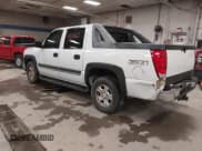 ✅ 2004 Chevrolet Avalanche Z71 • VIN: 3GNEK12T64G266712 • Lot: 43834160. Listed on IAAI with 392,391 mi. Free auction sales archive from the USA and detailed vehicle history report at DreamBid. Image 3.