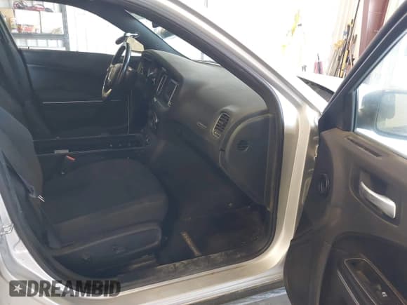 ✅ 2016 Dodge Charger Police • VIN: 2C3CDXKT7GH319536 • Лот: 43679083. Опубликован ранее на IAAI с пробегом 114 665 миль. Бесплатный доступ к архиву аукционных продаж из США и подробный отчёт об истории автомобиля на DreamBid. Изображение 5.