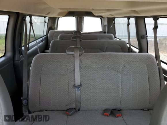 ✅ 2010 Chevrolet Express Passenger LT • VIN: 1GA2G1DG2A1153811 • Lot: 67284145. Wystawiony na Copart z przebiegiem 105 668 mil. Bezpłatny archiwum sprzedaży aukcyjnych z USA i szczegółowy raport historii pojazdu na DreamBid. Zdjęcie 10.