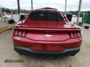✅ 2024 Ford Mustang EcoBoost • VIN: 1FA6P8TH5R5101806 • Lot: 55550034. Wystawiony na Copart z przebiegiem 4 675 mil. Bezpłatny archiwum sprzedaży aukcyjnych z USA i szczegółowy raport historii pojazdu na DreamBid. Zdjęcie 6.