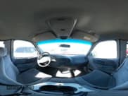 ✅ 2001 Ford F-150 XL • VIN: 1FTRX17W71KA12560 • Lot: 43485782. Wystawiony na IAAI z przebiegiem Nie podano. Bezpłatny archiwum sprzedaży aukcyjnych z USA i szczegółowy raport historii pojazdu na DreamBid. Zdjęcie 18.