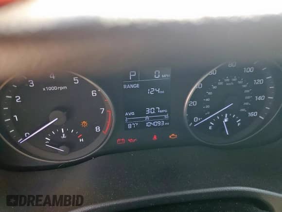 2017 Hyundai Elantra SE with VIN 5NPD84LF4HH209161, listed as a Copart auction lot 84237215 with 104,093 mi miles and Clean title. Bid and sale history available at DreamBid. Image 9.