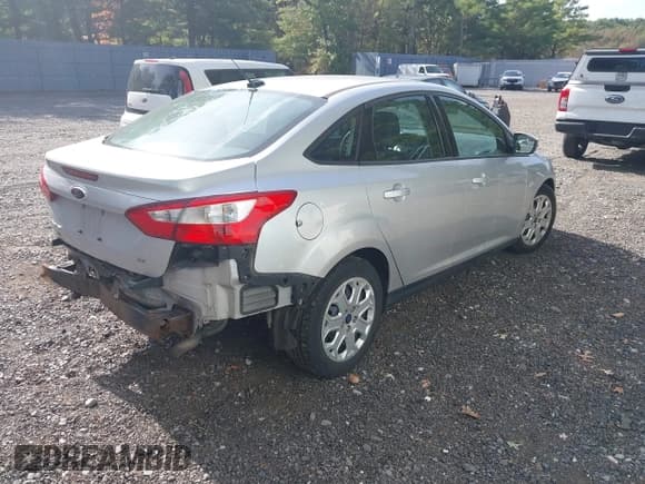✅ 2012 Ford Focus SE • VIN: 1FAHP3F29CL442096 • Лот: 43362058. Опубликован ранее на IAAI с пробегом 98 987 миль. Бесплатный доступ к архиву аукционных продаж из США и подробный отчёт об истории автомобиля на DreamBid. Изображение 4.