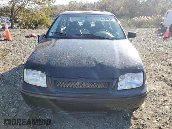 ✅ 2000 Volkswagen Jetta GLS • VIN: 3VWSC29MXYM050573 • Lot: 81507824. Listed on Copart with 335,764 mi. Free auction sales archive from the USA and detailed vehicle history report at DreamBid. Image 5.