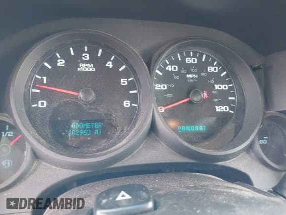 ✅ 2013 GMC Sierra 1500 SL • VIN: 1GTR1UEA7DZ192385 • Lot: 42158566. Wystawiony na IAAI z przebiegiem 202 963 mil. Bezpłatny archiwum sprzedaży aukcyjnych z USA i szczegółowy raport historii pojazdu na DreamBid. Zdjęcie 7.