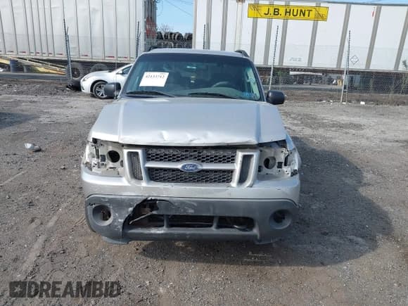 ✅ 2004 Ford Explorer Sport Trac XLS • VIN: 1FMZU77K94UA89637 • Lot: 42133712. Wystawiony na IAAI z przebiegiem 174 293 mil. Bezpłatny archiwum sprzedaży aukcyjnych z USA i szczegółowy raport historii pojazdu na DreamBid. Zdjęcie 6.