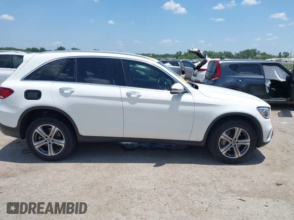 ✅ 2021 Mercedes-Benz GLC 300 • VIN: W1N0G8DB3MV322767 • Lot: 42703178. Listed on IAAI with 71,843 mi. Free auction sales archive from the USA and detailed vehicle history report at DreamBid. Image 13.
