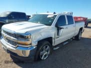 ✅ 2018 Chevrolet Silverado 1500 LT • VIN: 3GCPCREC6JG482791 • Lot: 43519455. Wystawiony na IAAI z przebiegiem 174 730 mil. Bezpłatny archiwum sprzedaży aukcyjnych z USA i szczegółowy raport historii pojazdu na DreamBid. Zdjęcie 6.