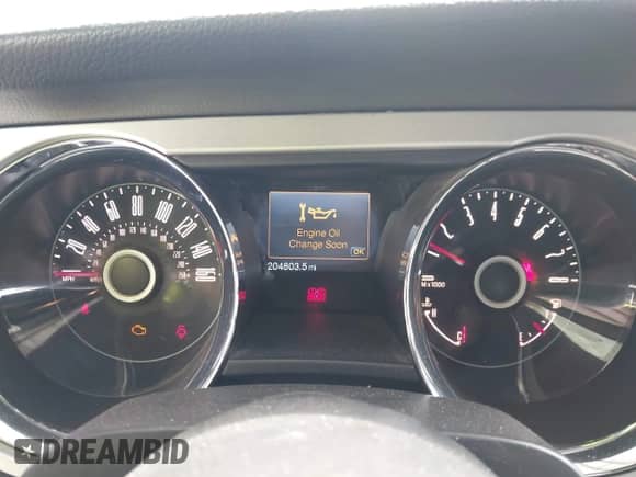 2014 Ford Mustang V6 с VIN 1ZVBP8EM7E5246694, выставлен на аукционе IAAI как лот 43213482 с пробегом 204 803 миль миль и . История ставок и продаж доступна на DreamBid. Изображение 7.