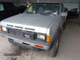 ✅ 1986 Nissan D21 • VIN: JN6HD16Y0GW005830 • Lot: 42765560. Wystawiony na IAAI z przebiegiem 145 685 mil. Bezpłatny archiwum sprzedaży aukcyjnych z USA i szczegółowy raport historii pojazdu na DreamBid. Zdjęcie 6.