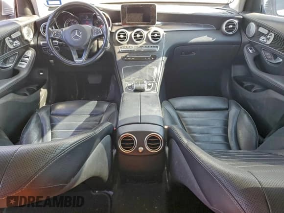 ✅ 2016 Mercedes-Benz GLC 300 • VIN: WDC0G4JB3GF080009 • Lot: 96171635. Wystawiony na Copart z przebiegiem 134 056 mil. Bezpłatny archiwum sprzedaży aukcyjnych z USA i szczegółowy raport historii pojazdu na DreamBid. Zdjęcie 9.