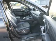 ✅ 2022 Mazda CX-9 Carbon Edition • VIN: JM3TCBDY5N0612080 • Lot: 43767532. Wystawiony na IAAI z przebiegiem 44 295 mil. Bezpłatny archiwum sprzedaży aukcyjnych z USA i szczegółowy raport historii pojazdu na DreamBid. Zdjęcie 5.