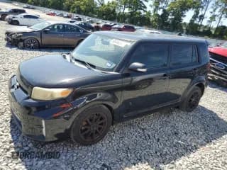 ✅ 2013 Scion xB • VIN: JTLZE4FE8DJ043962 • Lot: 66445345. Wystawiony na Copart z przebiegiem 166 870 mil. Bezpłatny archiwum sprzedaży aukcyjnych z USA i szczegółowy raport historii pojazdu na DreamBid. Zdjęcie 1.