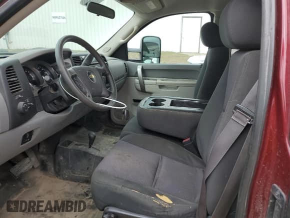 ✅ 2013 Chevrolet Silverado 2500HD Work Truck • VIN: 1GC2KVCG2DZ182908 • Lot: 52296655. Wystawiony na Copart z przebiegiem 192 995 mil. Bezpłatny archiwum sprzedaży aukcyjnych z USA i szczegółowy raport historii pojazdu na DreamBid. Zdjęcie 7.