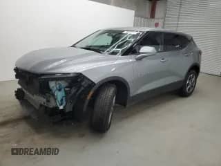 2025 Chevrolet Blazer LT z VIN 3GNKBCR43SS190244, wystawiony jako Copart lot #87060755 z przebiegiem 10 135 mil mil oraz Czysty tytuł • Clean title. Historia ofert i sprzedaży dostępna na DreamBid. Obrazek 1.