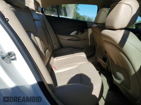 ✅ 2010 Buick LaCrosse CXS • VIN: 1G4GE5EV3AF145755 • Lot: 82200945. Listed on Copart with 219,033 mi. Free auction sales archive from the USA and detailed vehicle history report at DreamBid. Image 10.