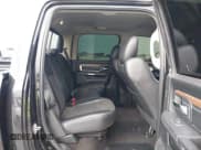 ✅ 2017 Ram 2500 Laramie • VIN: 3C6UR5FL8HG759368 • Lot: 41215588. Wystawiony na IAAI z przebiegiem 107 532 mil. Bezpłatny archiwum sprzedaży aukcyjnych z USA i szczegółowy raport historii pojazdu na DreamBid. Zdjęcie 8.