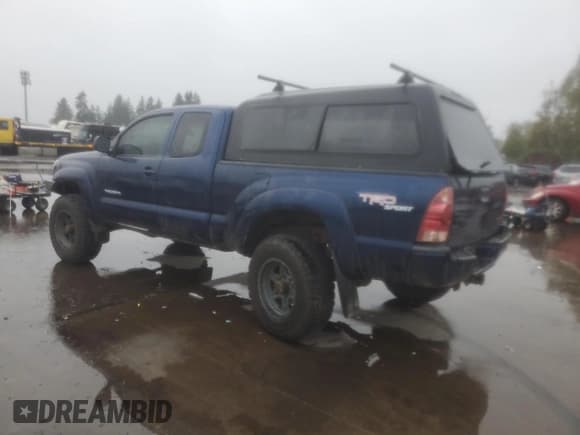✅ 2008 Toyota Tacoma • VIN: 5TEUU42N98Z535880 • Lot: 89721905. Wystawiony na Copart z przebiegiem 158 220 mil. Bezpłatny archiwum sprzedaży aukcyjnych z USA i szczegółowy raport historii pojazdu na DreamBid. Zdjęcie 2.