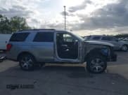 ✅ 2024 Ford Expedition XLT • VIN: 1FMJU1H83REA98705 • Lot: 41867535. Listed on IAAI with 181 mi. Free auction sales archive from the USA and detailed vehicle history report at DreamBid. Image 14.