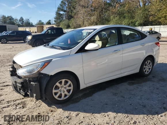 ✅ 2014 Hyundai Accent GLS • VIN: KMHCT4AE8EU701757 • Лот: 80267814. Опубликован ранее на Copart с пробегом 85 958 миль. Бесплатный доступ к архиву аукционных продаж из США и подробный отчёт об истории автомобиля на DreamBid. Изображение 1.