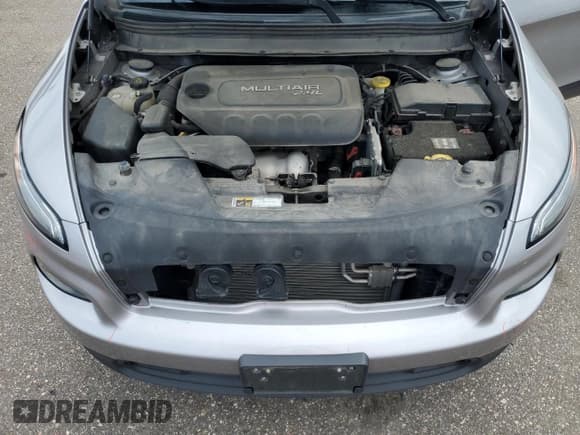 ✅ 2018 Jeep Cherokee Latitude • VIN: 1C4PJMCB6JD564195 • Lot: 68471025. Listed on Copart with 130,908 mi. Free auction sales archive from the USA and detailed vehicle history report at DreamBid. Image 12.