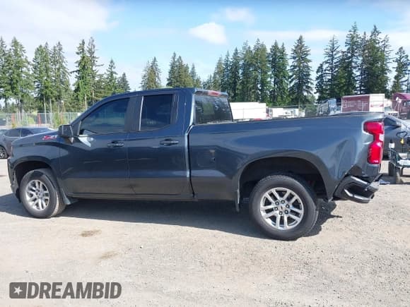 ✅ 2019 Chevrolet Silverado 1500 RST • VIN: 1GCRYEED3KZ301952 • Lot: 42322142. Wystawiony na IAAI z przebiegiem 105 588 mil. Bezpłatny archiwum sprzedaży aukcyjnych z USA i szczegółowy raport historii pojazdu na DreamBid. Zdjęcie 14.