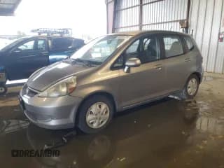 ✅ 2007 Honda Fit • VIN: JHMGD38427S005161 • Lot: 93556725. Listed on Copart with 172,865 mi. Free auction sales archive from the USA and detailed vehicle history report at DreamBid. Image 1.