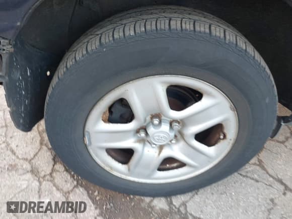 ✅ 2006 Toyota RAV4 • VIN: JTMBD33V565044206 • Lot: 43762193. Wystawiony na IAAI z przebiegiem 176 058 mil. Bezpłatny archiwum sprzedaży aukcyjnych z USA i szczegółowy raport historii pojazdu na DreamBid. Zdjęcie 12.