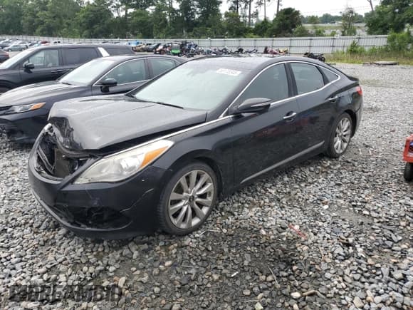 ✅ 2015 Hyundai Azera Limited • VIN: KMHFH4JG8FA483113 • Лот: 58173345. Опубликован ранее на Copart с пробегом 157 595 миль. Бесплатный доступ к архиву аукционных продаж из США и подробный отчёт об истории автомобиля на DreamBid. Изображение 1.