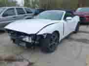 2025 Ford Mustang EcoBoost Premium z VIN 1FAGP8UH1S5110897, wystawiony jako IAAI lot #43585005 z przebiegiem 15 065 mil mil oraz . Historia ofert i sprzedaży dostępna na DreamBid. Obrazek 2.