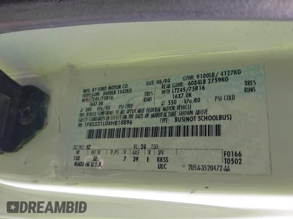 ✅ 2004 Ford Econoline Passenger XL • VIN: 1FBSS31L04HB18896 • Lot: 42038029. Wystawiony na IAAI z przebiegiem 252 825 mil. Bezpłatny archiwum sprzedaży aukcyjnych z USA i szczegółowy raport historii pojazdu na DreamBid. Zdjęcie 9.