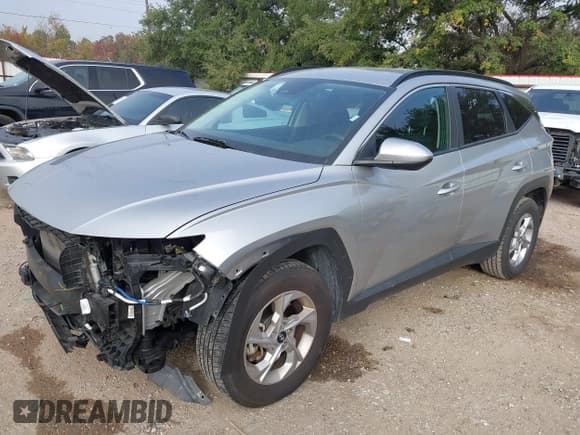 ✅ 2024 Hyundai Tucson SEL • VIN: 5NMJBCDE5RH299374 • Lot: 43641384. Wystawiony na IAAI z przebiegiem 59 648 mil. Bezpłatny archiwum sprzedaży aukcyjnych z USA i szczegółowy raport historii pojazdu na DreamBid. Zdjęcie 2.