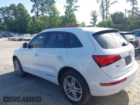 ✅ 2015 Audi Q5 Prestige • VIN: WA1VMAFP7FA101084 • Lot: 42512810. Listed on IAAI with 140,000 mi. Free auction sales archive from the USA and detailed vehicle history report at DreamBid. Image 14.