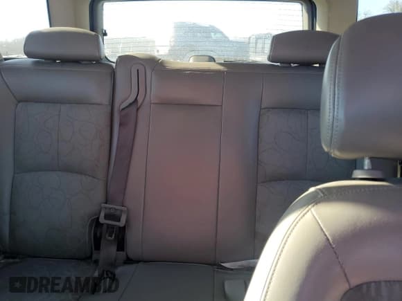 ✅ 2005 Saturn VUE • VIN: 5GZCZ534X5S818053 • Lot: 89332905. Wystawiony na Copart z przebiegiem 163 679 mil. Bezpłatny archiwum sprzedaży aukcyjnych z USA i szczegółowy raport historii pojazdu na DreamBid. Zdjęcie 10.