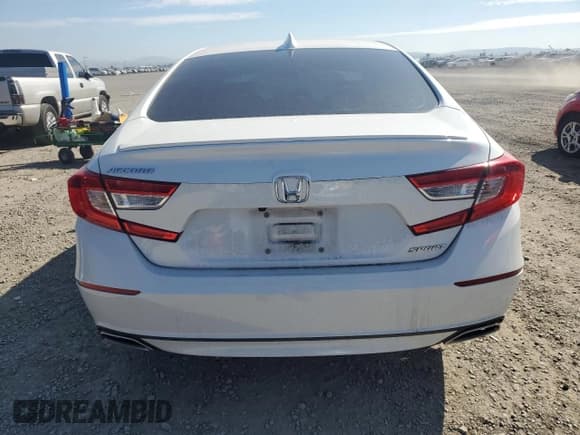 ✅ 2020 Honda Accord Sport • VIN: 1HGCV1F30LA126364 • Lot: 83842845. Wystawiony na Copart z przebiegiem 46 338 mil. Bezpłatny archiwum sprzedaży aukcyjnych z USA i szczegółowy raport historii pojazdu na DreamBid. Zdjęcie 6.