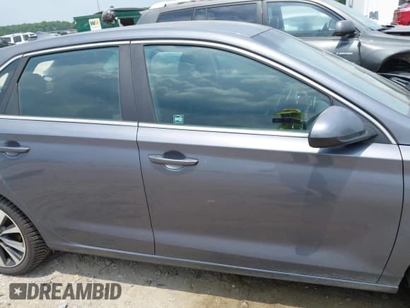 ✅ 2019 Hyundai Elantra • VIN: KMHH35LE4KU103539 • Lot: 42595958. Listed on IAAI with 109,511 mi. Free auction sales archive from the USA and detailed vehicle history report at DreamBid. Image 13.