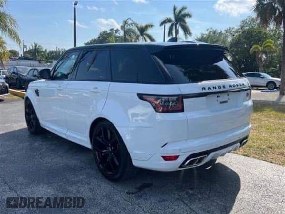 ✅ 2022 Land Rover Range Rover Sport SVR • VIN: SALWZ2RE6NA244093 • Lot: 59608885. Listed on Copart with 9,485 mi. Free auction sales archive from the USA and detailed vehicle history report at DreamBid. Image 3.