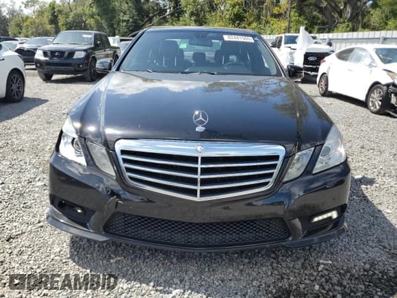 ✅ 2011 Mercedes-Benz E 350 Sport • VIN: WDDHF5GB4BA470931 • Lot: 82441565. Wystawiony na Copart z przebiegiem 259 097 mil. Bezpłatny archiwum sprzedaży aukcyjnych z USA i szczegółowy raport historii pojazdu na DreamBid. Zdjęcie 5.