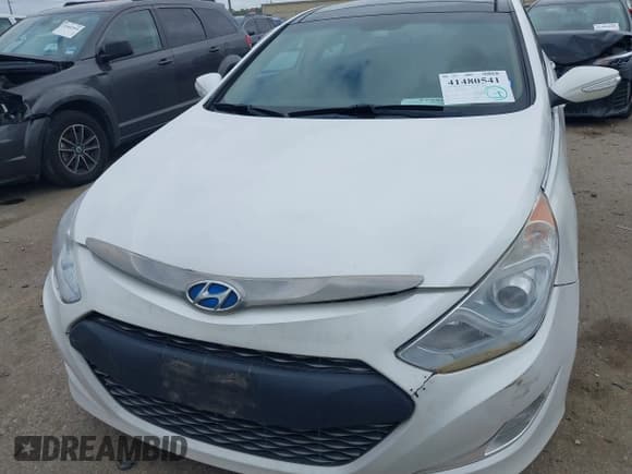 ✅ 2012 Hyundai Sonata Hybrid • VIN: KMHEC4A42CA020959 • Lot: 41480541. Listed on IAAI with 79,777 mi. Free auction sales archive from the USA and detailed vehicle history report at DreamBid. Image 12.