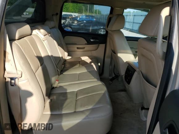 ✅ 2008 Chevrolet Avalanche 2LT • VIN: 3GNEC12098G122855 • Lot: 58043005. Wystawiony na Copart z przebiegiem 188 942 mil. Bezpłatny archiwum sprzedaży aukcyjnych z USA i szczegółowy raport historii pojazdu na DreamBid. Zdjęcie 11.