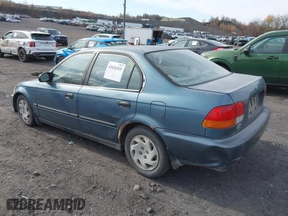 ✅ 1997 Honda Civic LX • VIN: JHMEJ6570VS022957 • Лот: 43626515. Опубликован ранее на IAAI с пробегом 205 169 миль. Бесплатный доступ к архиву аукционных продаж из США и подробный отчёт об истории автомобиля на DreamBid. Изображение 3.