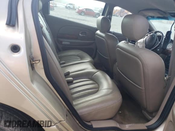 ✅ 2001 Chrysler 300M M • VIN: 2C3AE66G91H656339 • Lot: 74237574. Wystawiony na Copart z przebiegiem 87 360 mil. Bezpłatny archiwum sprzedaży aukcyjnych z USA i szczegółowy raport historii pojazdu na DreamBid. Zdjęcie 11.