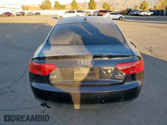 ✅ 2015 Audi A5 Premium • VIN: WAUCFAFR4FA057065 • Лот: 92246055. Опубликован ранее на Copart с пробегом 75 391 миль. Бесплатный доступ к архиву аукционных продаж из США и подробный отчёт об истории автомобиля на DreamBid. Изображение 6.