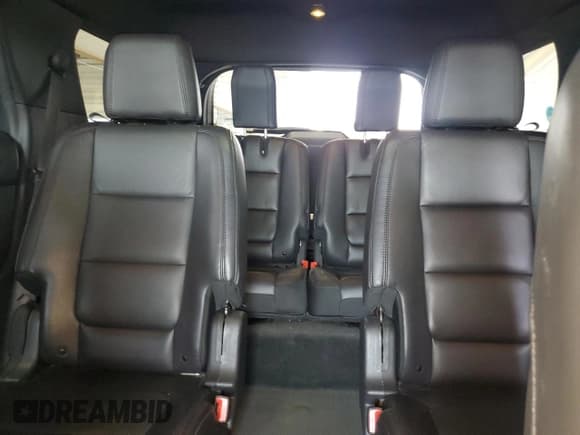 ✅ 2015 Ford Explorer XLT • VIN: 1FM5K8D8XFGA52701 • Lot: 61525595. Wystawiony na Copart z przebiegiem 159 471 mil. Bezpłatny archiwum sprzedaży aukcyjnych z USA i szczegółowy raport historii pojazdu na DreamBid. Zdjęcie 10.