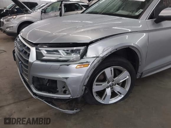 ✅ 2018 Audi Q5 Premium Plus • VIN: WA1BNAFY6J2124450 • Lot: 43265610. Listed on IAAI with 184,942 mi. Free auction sales archive from the USA and detailed vehicle history report at DreamBid. Image 6.